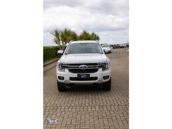 FORD RANGER 3.0 V6 TURBO DIESEL CD XLT 4X4 AUTOMÁTICO FORD RANGER 3.0 V6 TURBO DIESEL CD XLT 4X4 AUTOMÁTICO